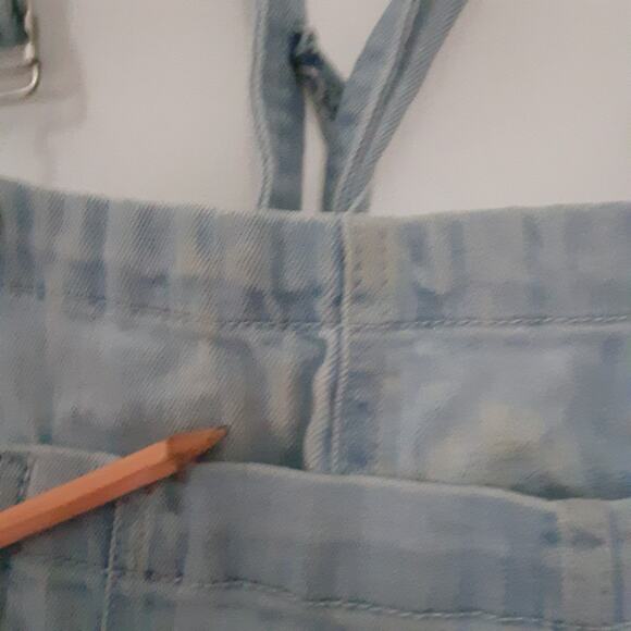 Dollhouse - Bib Overalls Womens Blue Cotton Blend Denim Distressed Short Size 9 - Picture 6 of 12